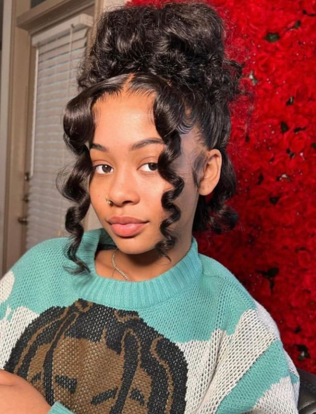 21 Coolest Half-up Half-down Hairstyles for Black Women - CurlsQueen